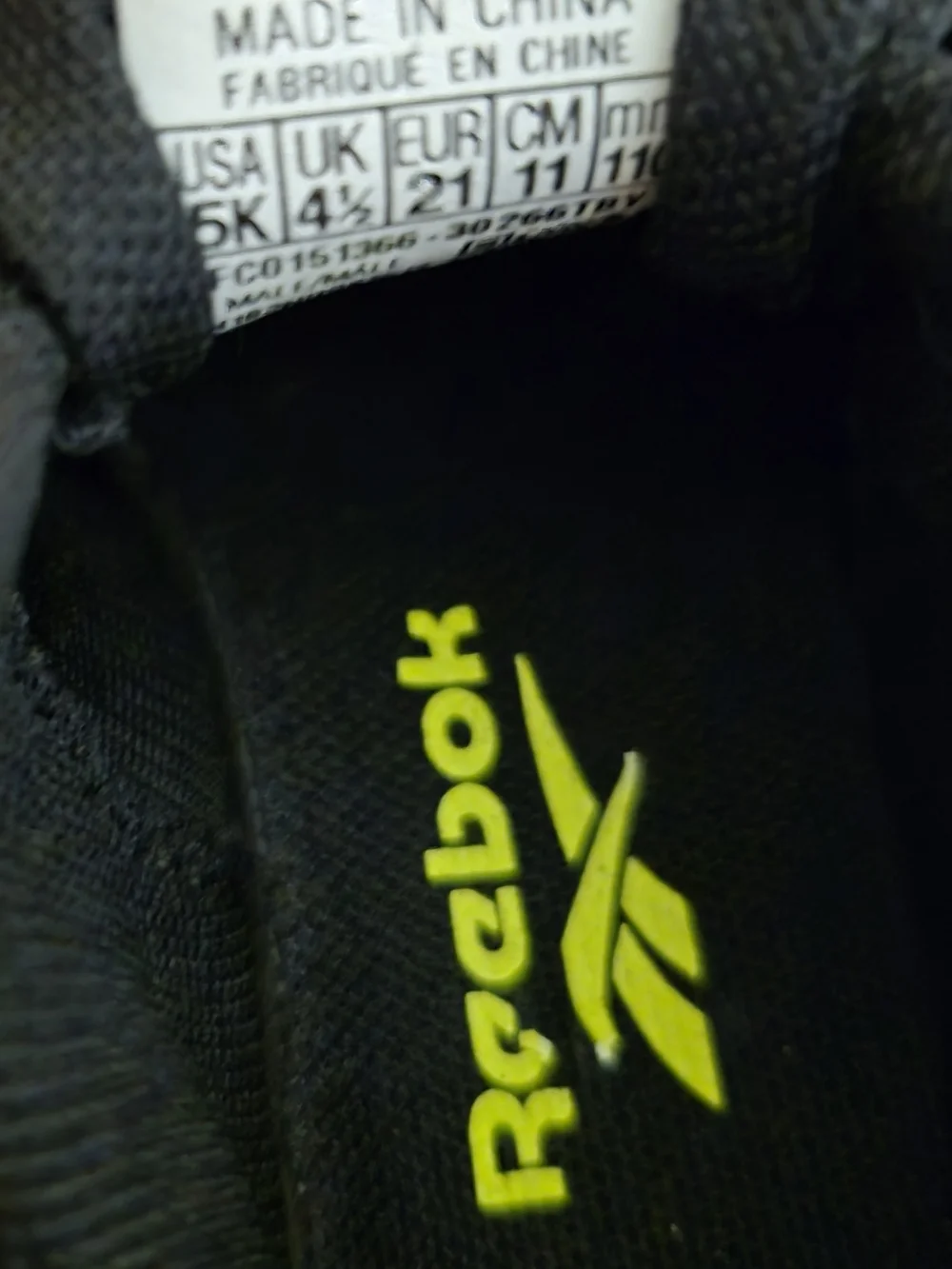 Reebok Toddler Black & Neon Yellow Lightweight Sneakers Size 5K